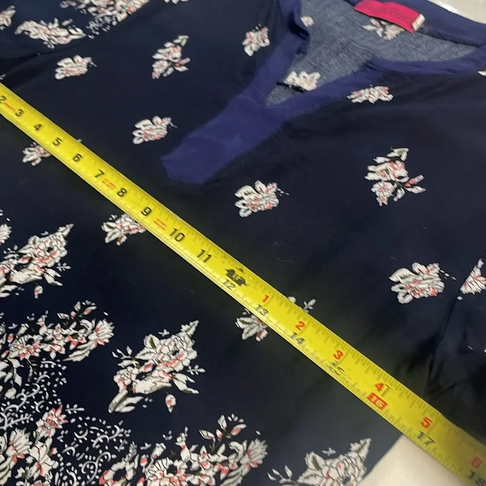 Universal Fashion Top Womens Small Blue White Boho Floral Pullover Blouse - Picture 7 of 10